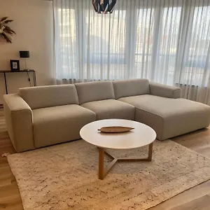 Appartement Portofino - Luxe Met Lateraal Zeezicht, Oostende